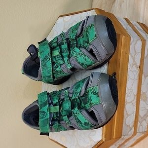 Old Navy Outdoor Summer Trek Shoes